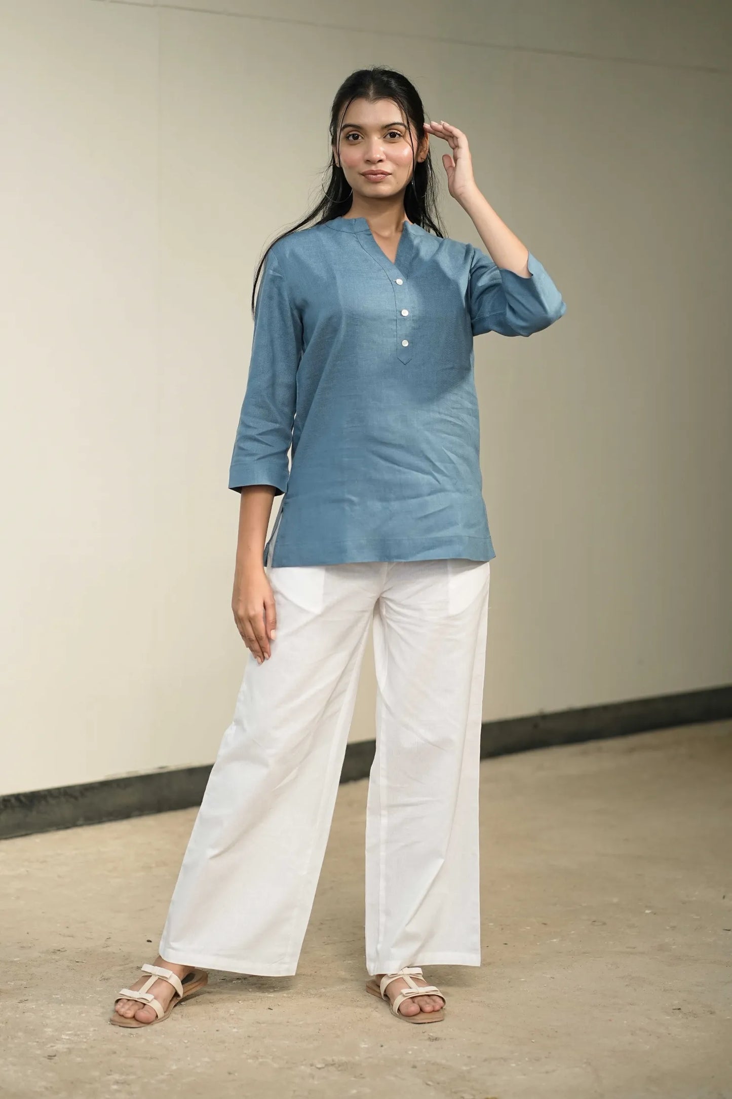 Women’s Light Blue Cotton-Linen Short Kurta
