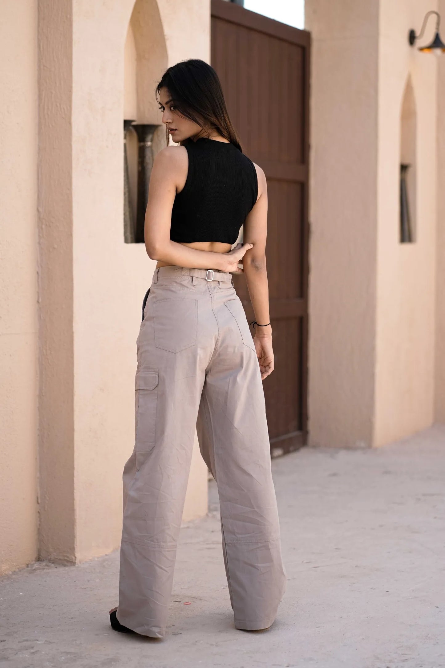 Women’s Wide-Leg Cargo Pants with Back Belt Grey