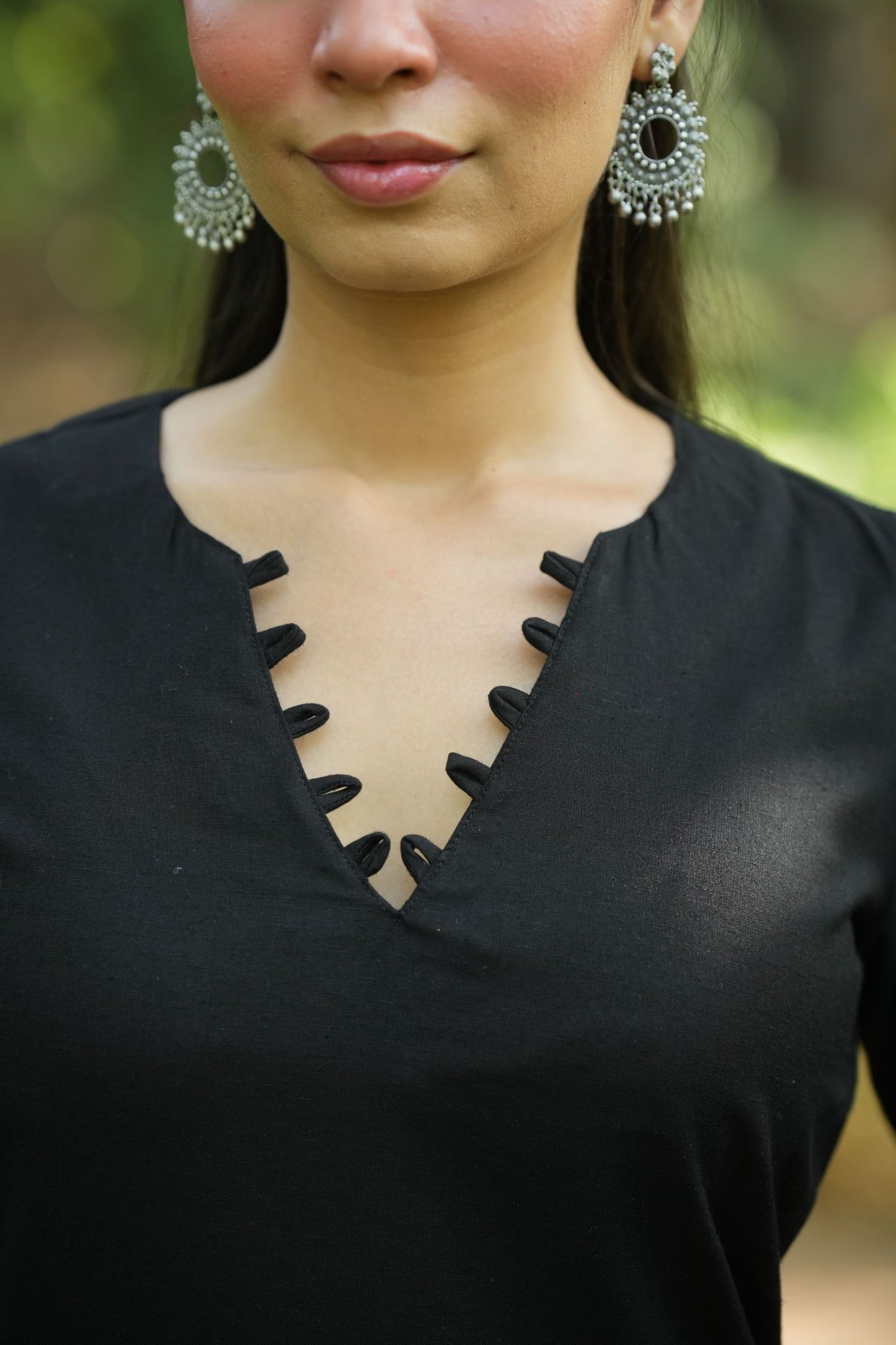 Black Solid Lupi Kurti