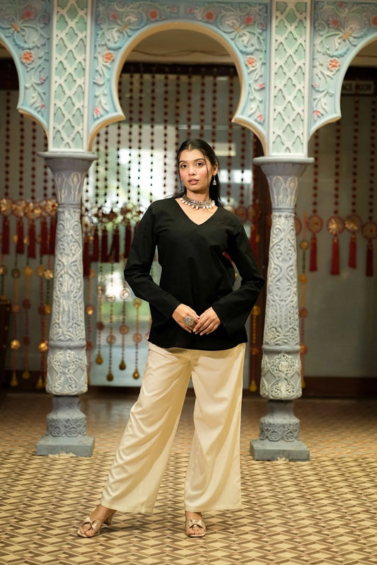 Women’s Black Solid Long Sleeve Kurti