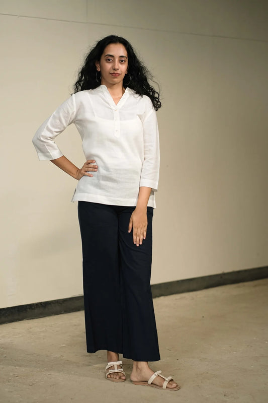 Women’s White Cotton-Linen Short Kurta