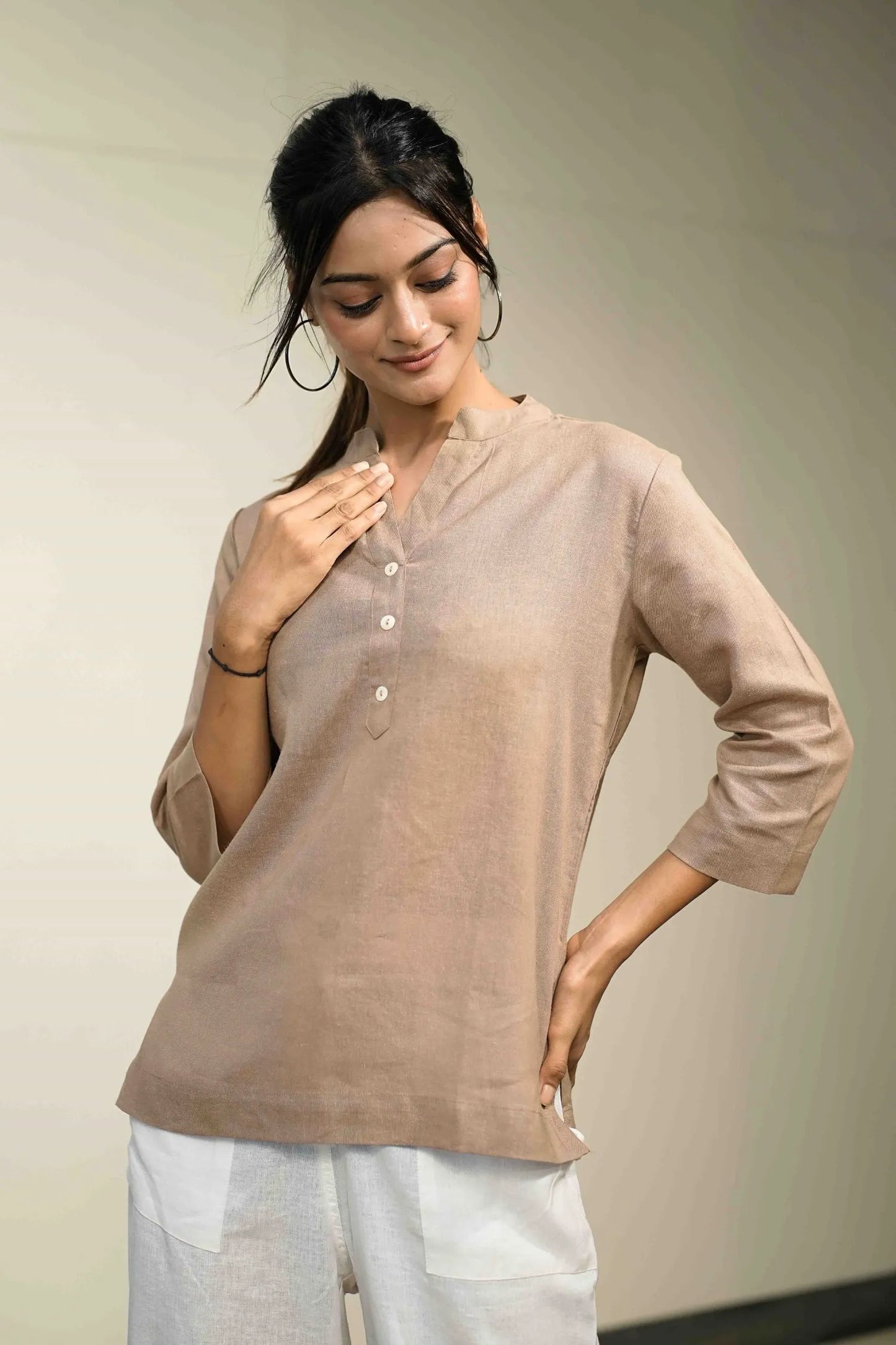 Women’s Brown Cotton-Linen Short Kurta