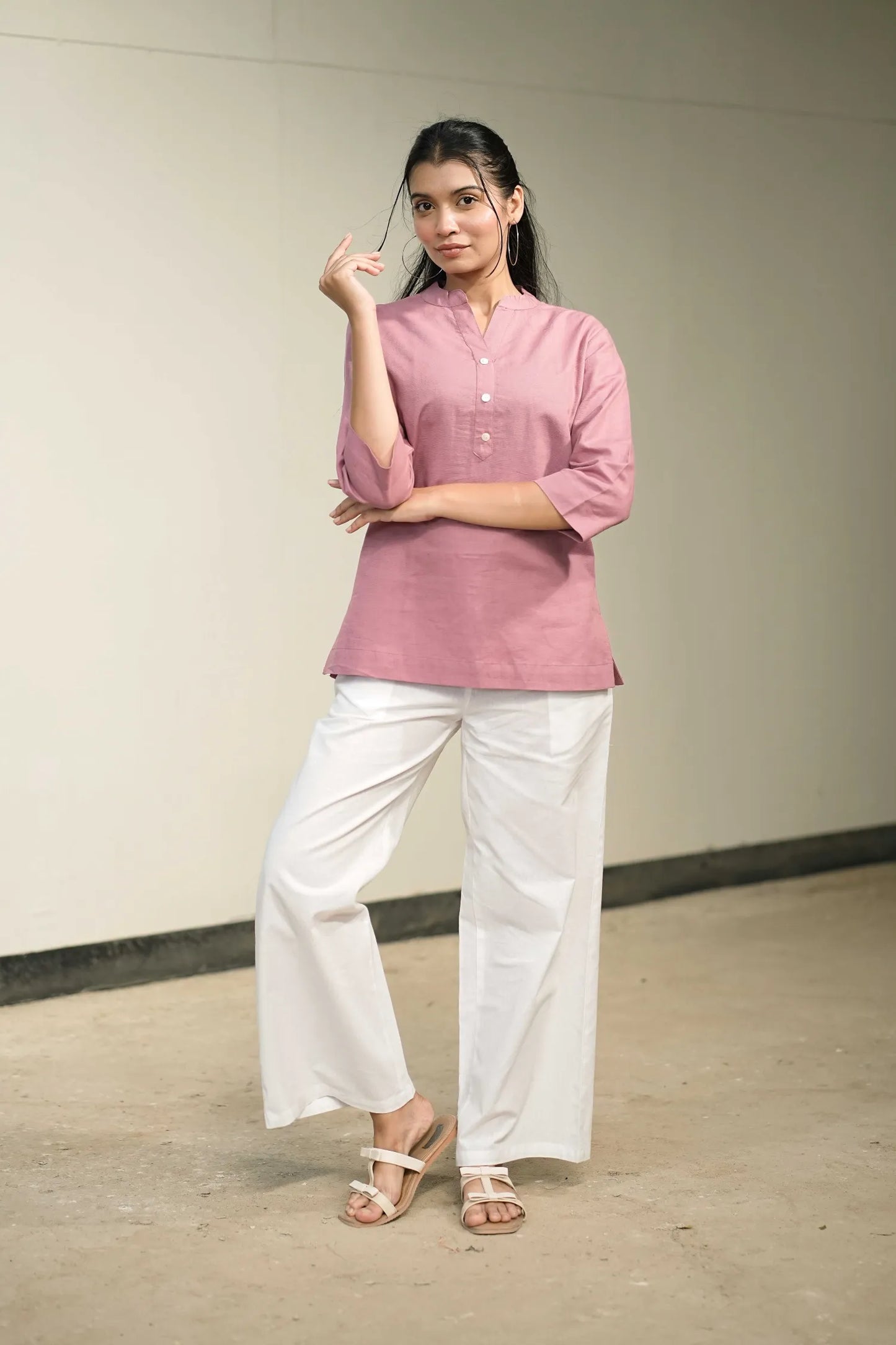 Women’s Pink Cotton-Linen Short Kurta