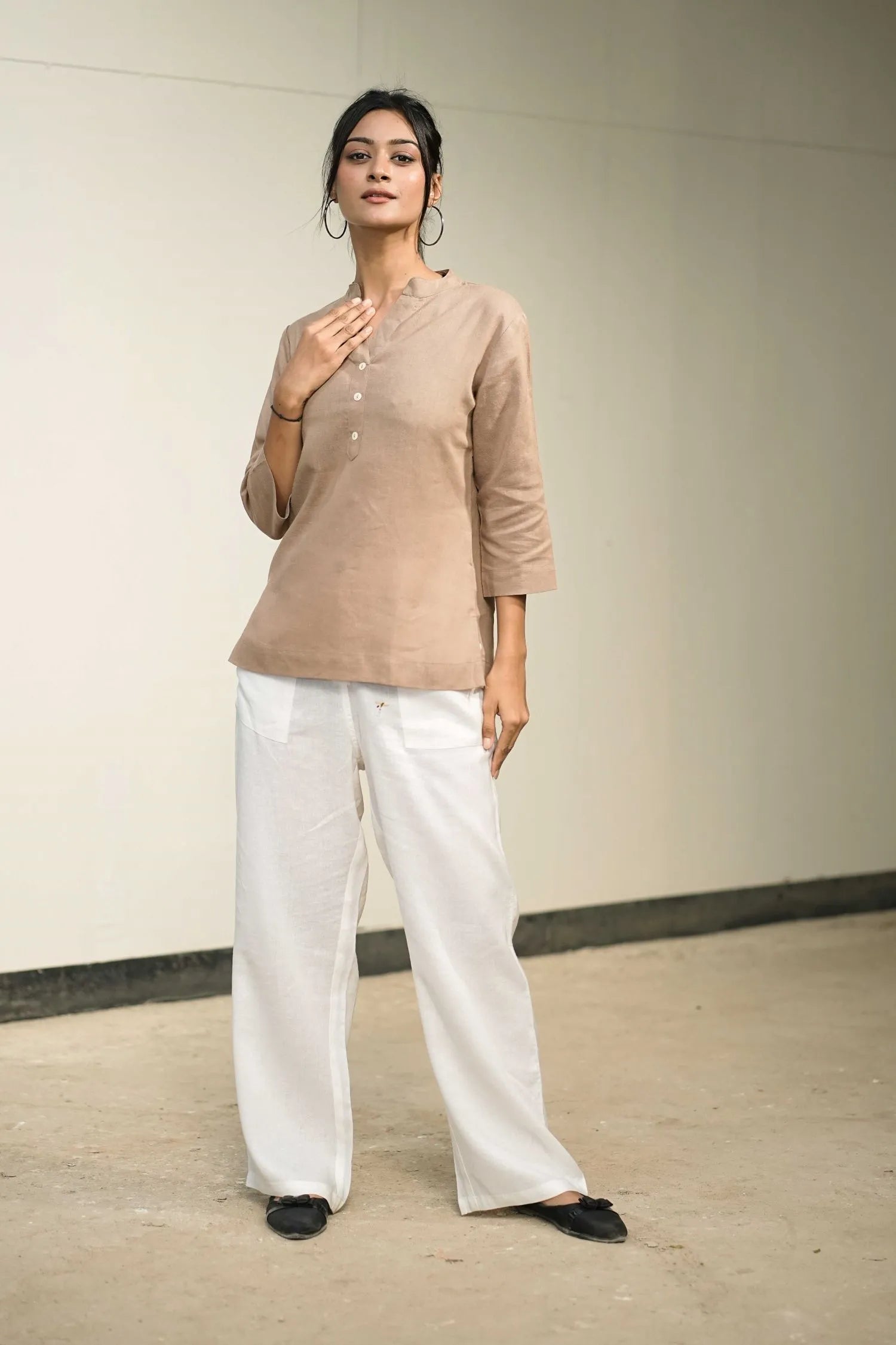 Women’s Brown Cotton-Linen Short Kurta