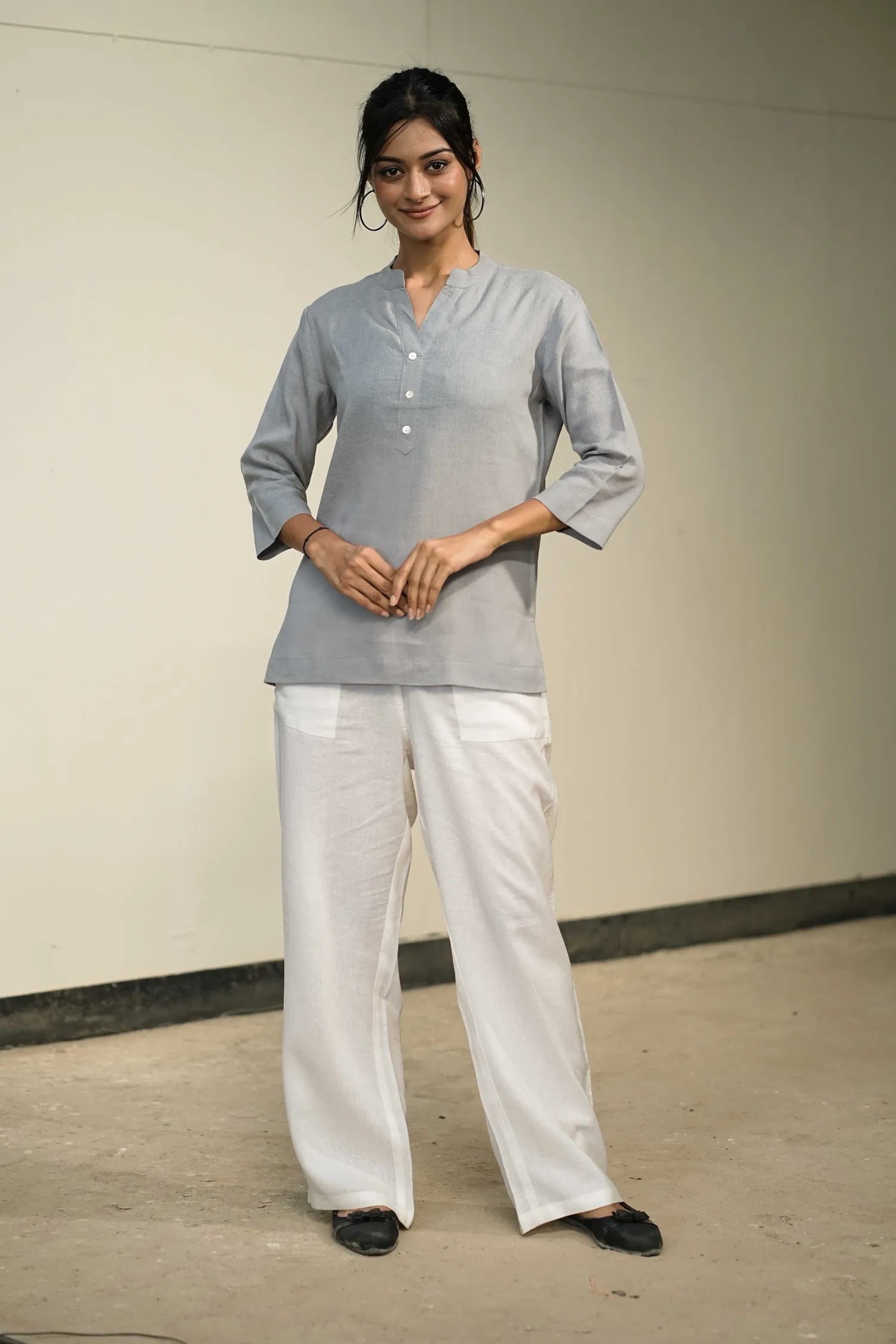 Women’s Grey Cotton-Linen Short Kurta