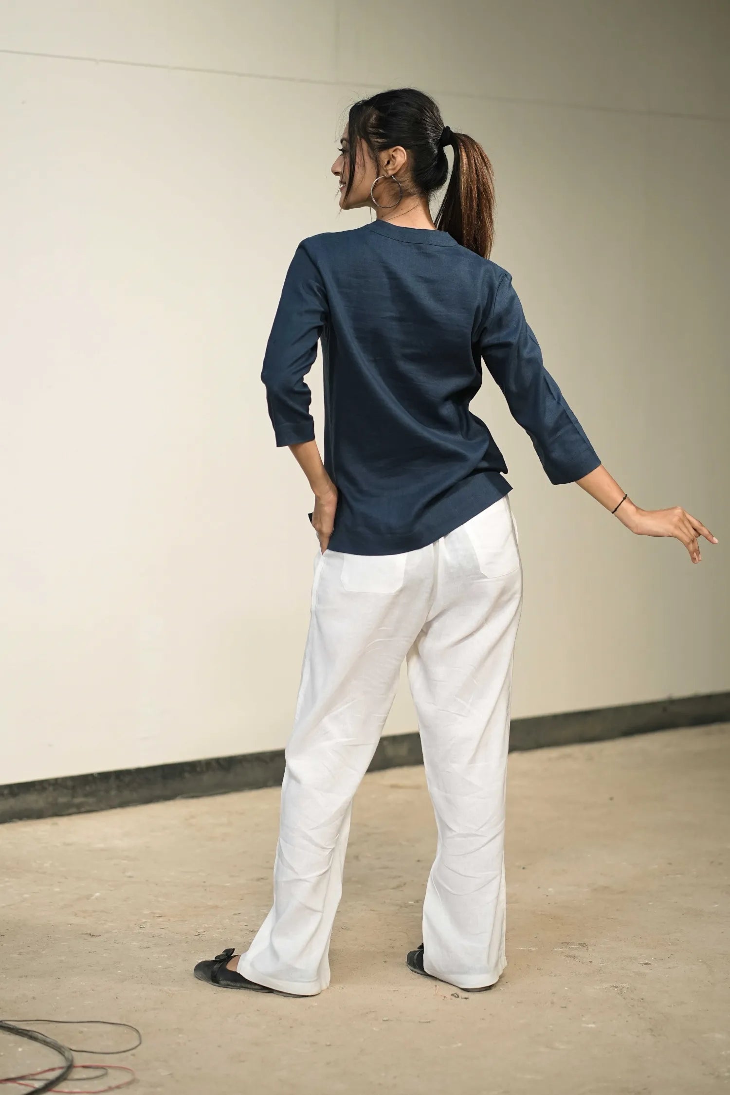 Women’s Navy Cotton-Linen Short Kurta