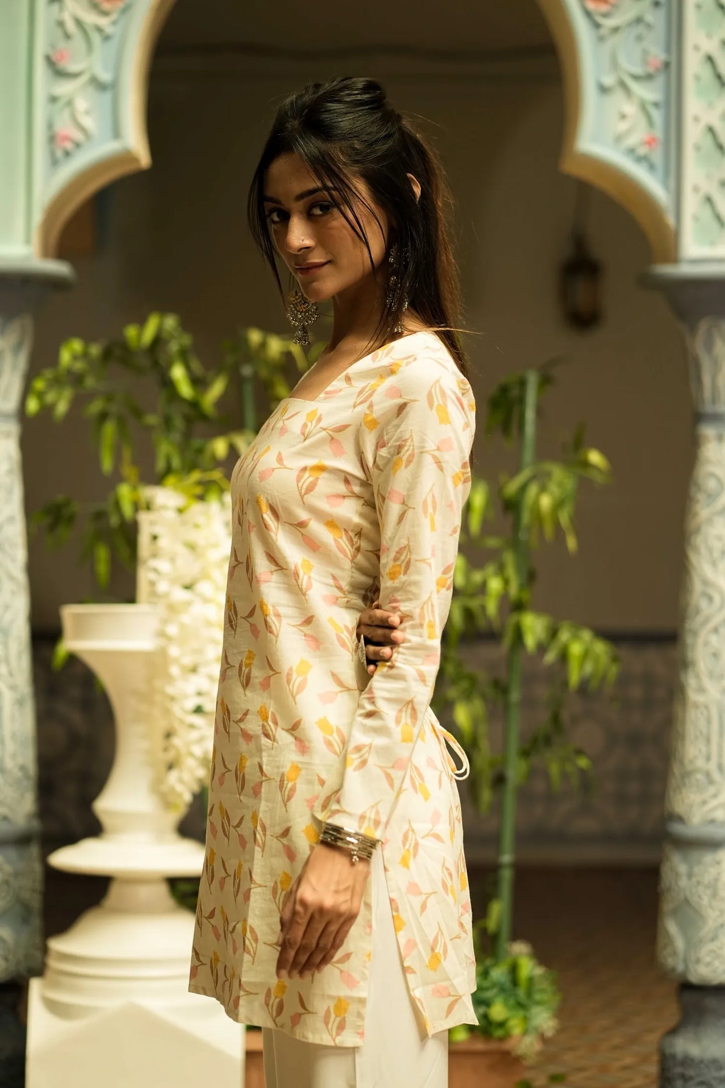 Women’s Cream Floral Printed Corset Kurti