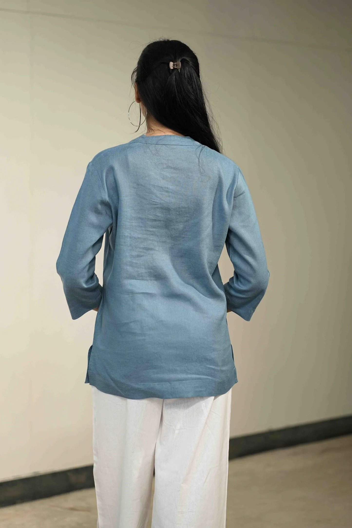 Women’s Light Blue Cotton-Linen Short Kurta
