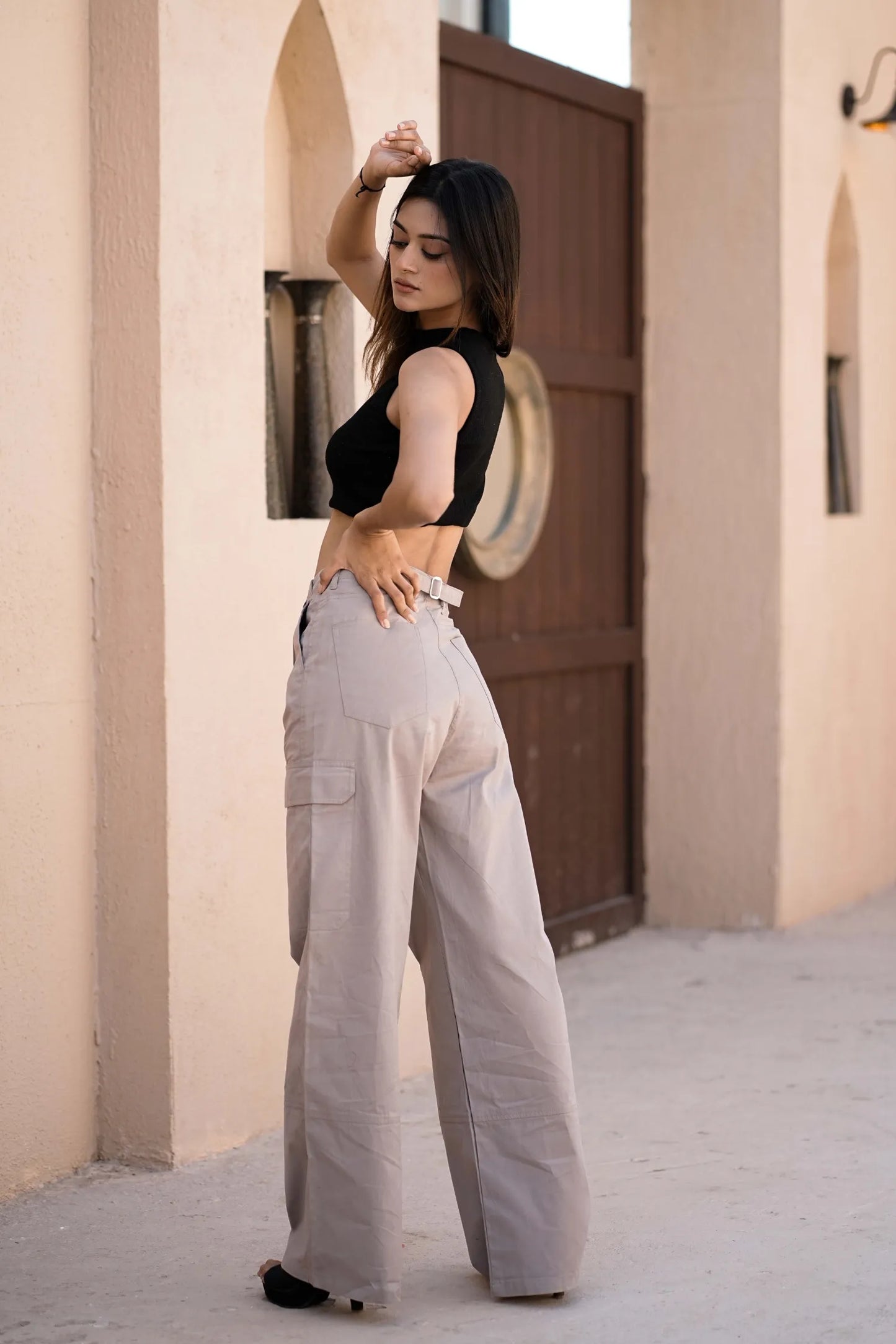 Women’s Wide-Leg Cargo Pants with Back Belt Grey