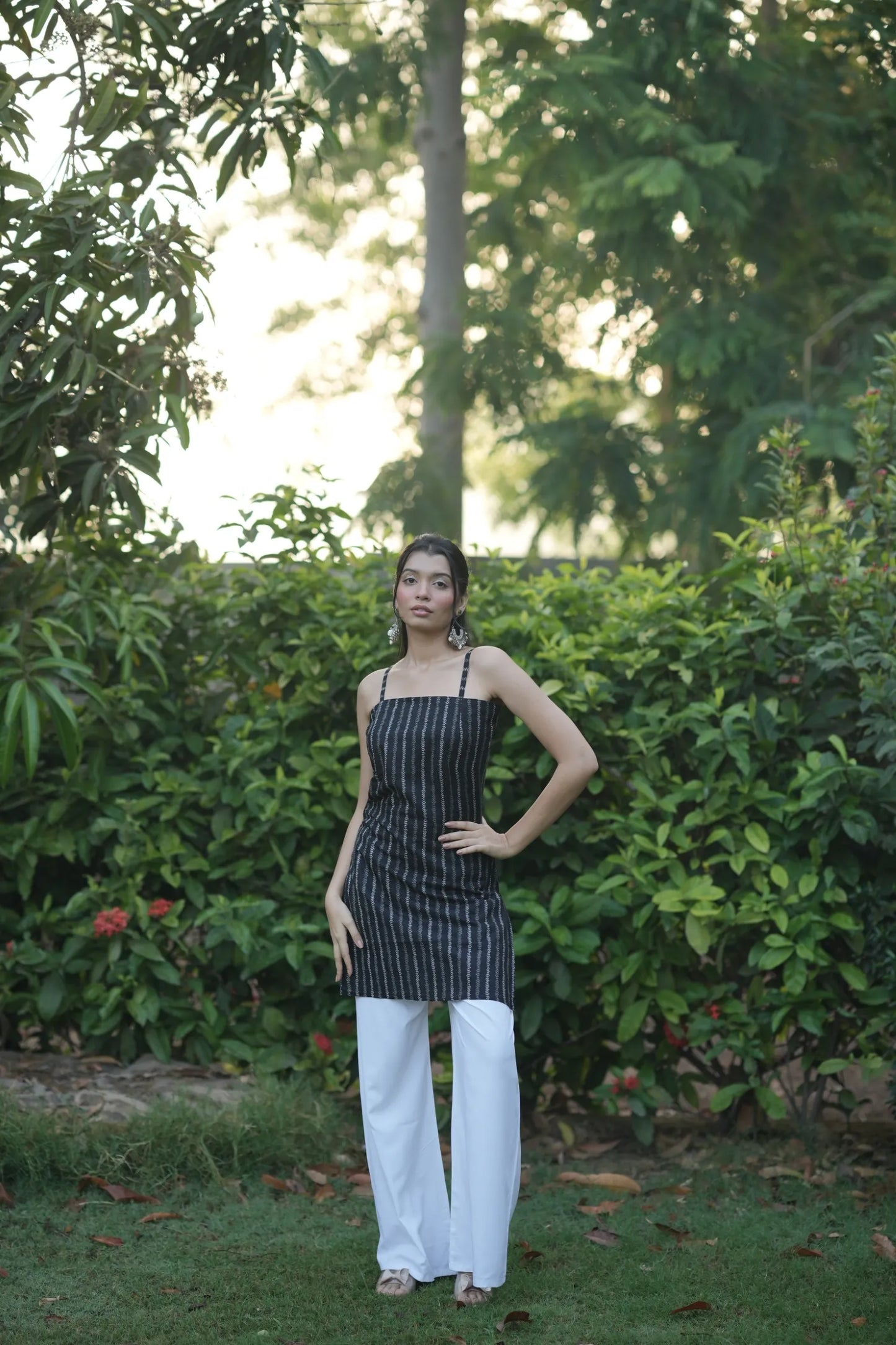 Black Vertical Pattern Corset Kurti