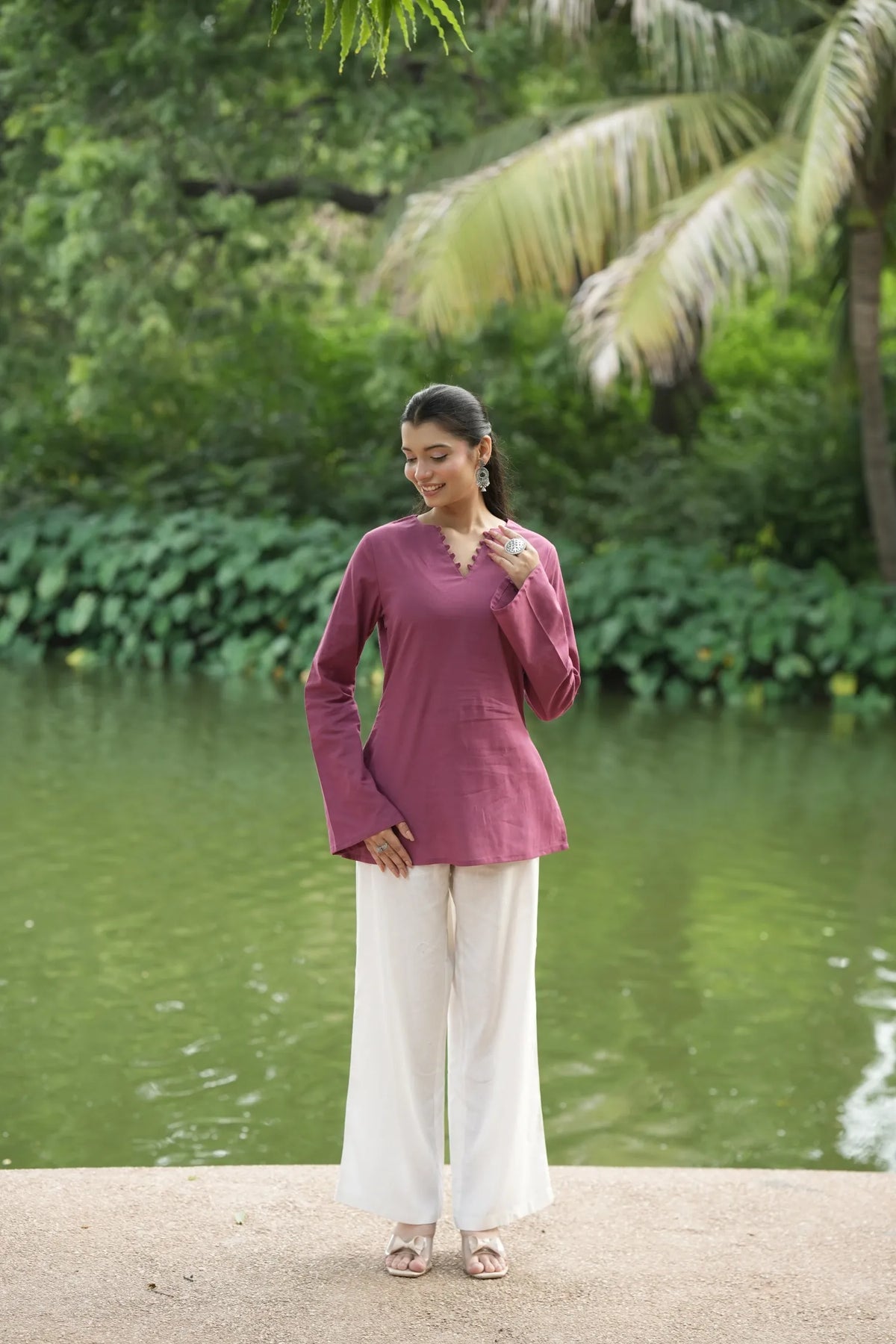 Mauve Pink Solid Lupi Kurti