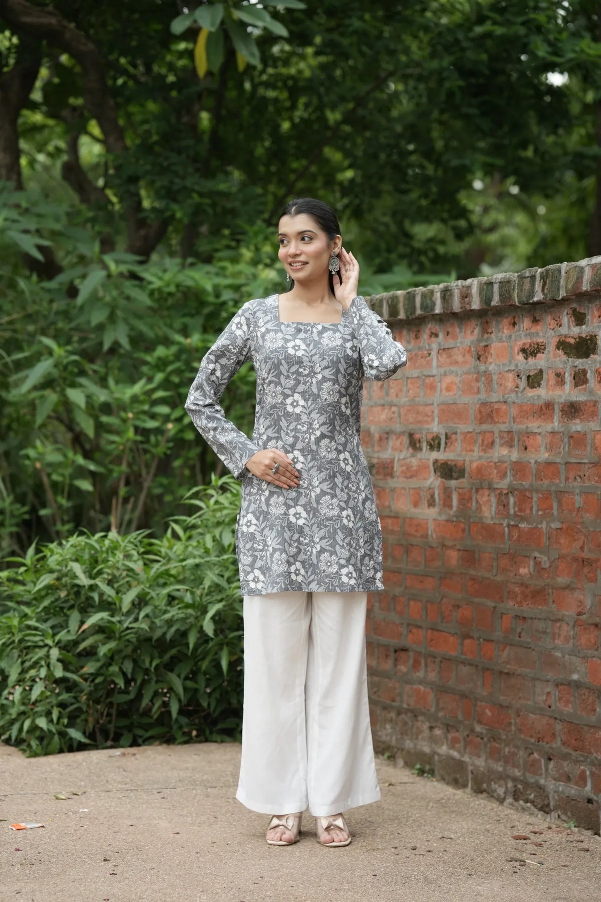 Grey White Floral Print Kurti