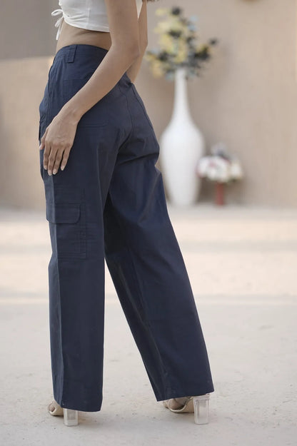 Women’s Relaxed Fit Utility Cargo Pants Navy