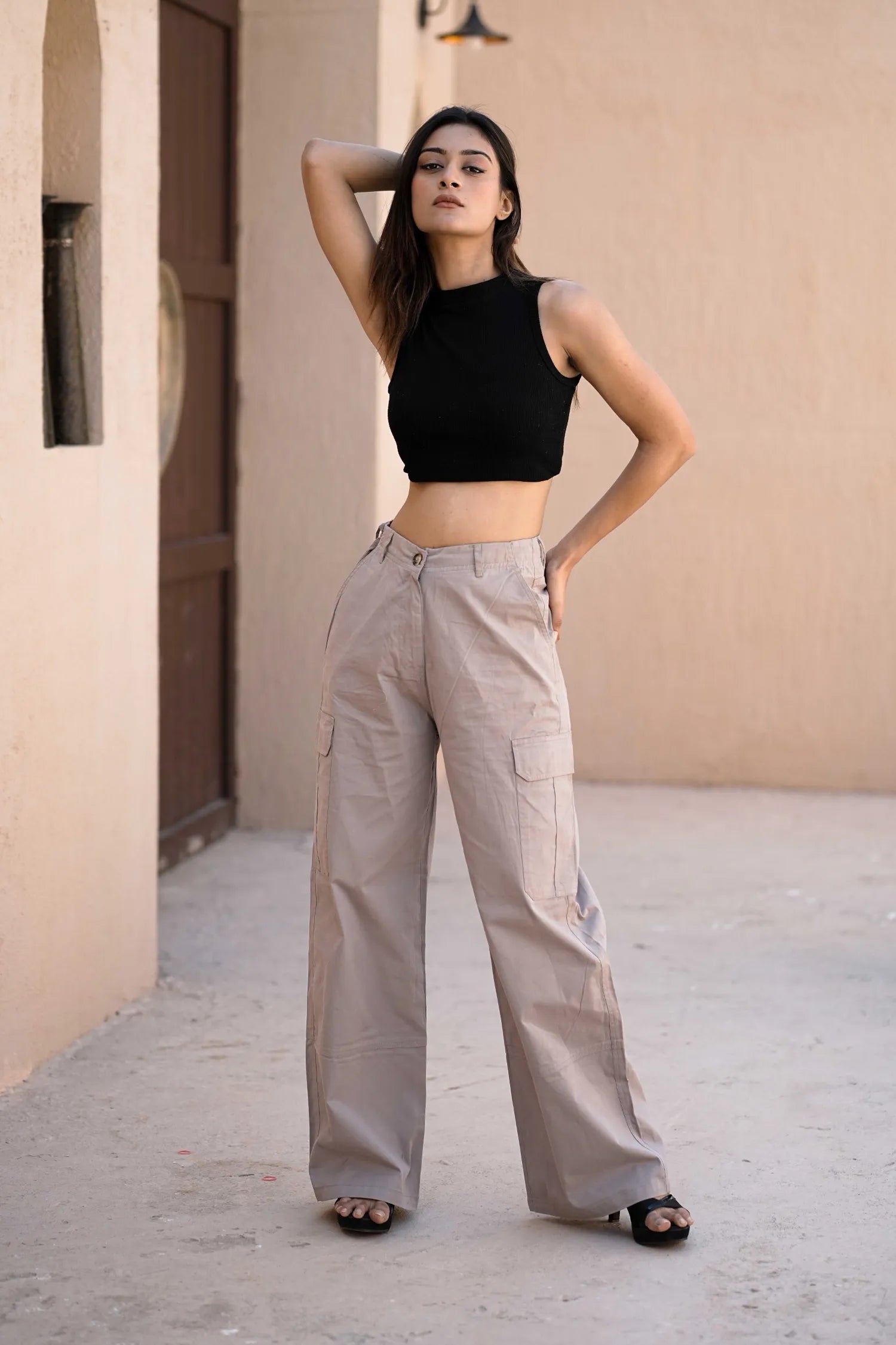 Women’s Wide-Leg Cargo Pants with Back Belt Grey