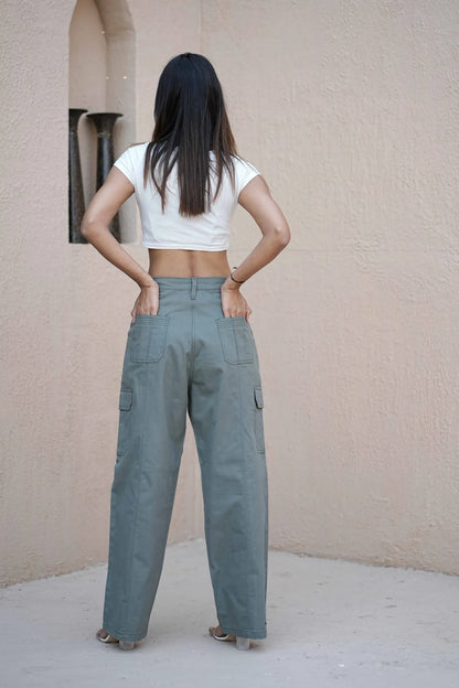 Women’s High-Waist Straight Fit Utility Cargo Pants Green