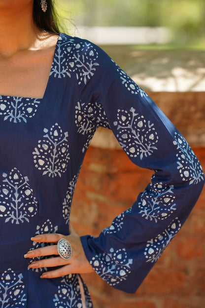 Navy Blue Buta Print Bell Sleeve Kurti