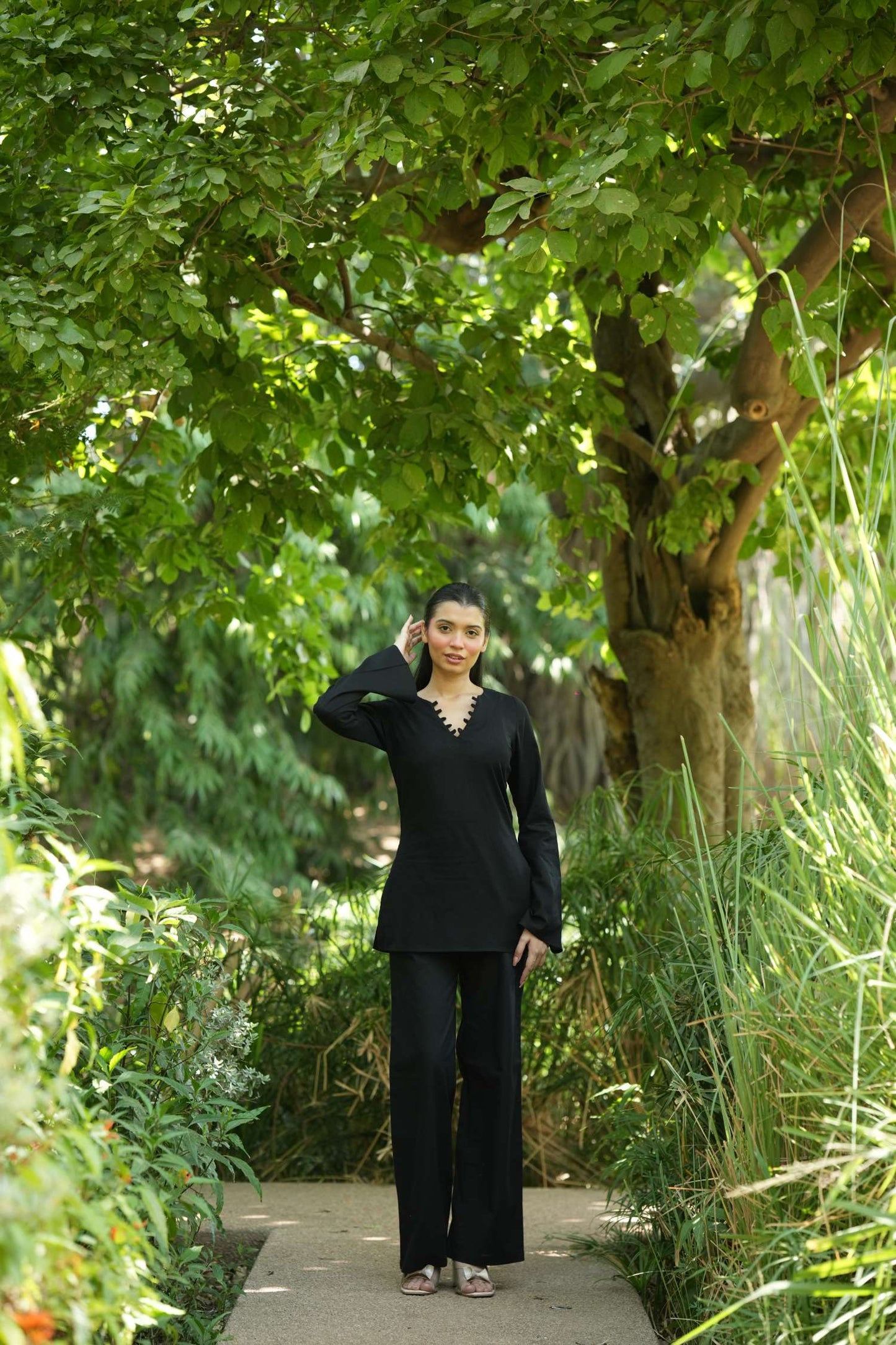 Black Solid V-Neck Kurti with Cotton Pants