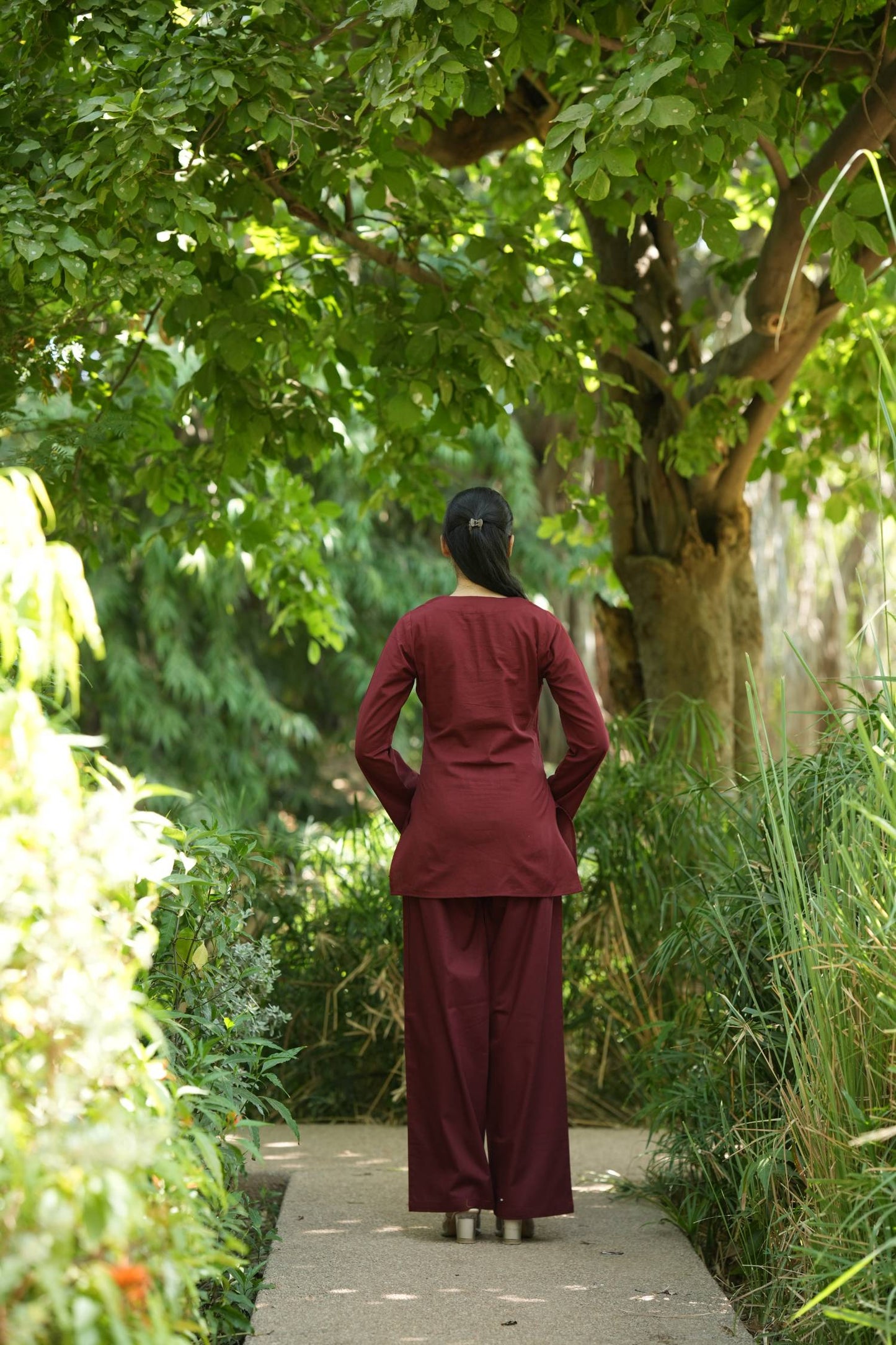 Maroon Solid V-Neck Kurti with Cotton Pants