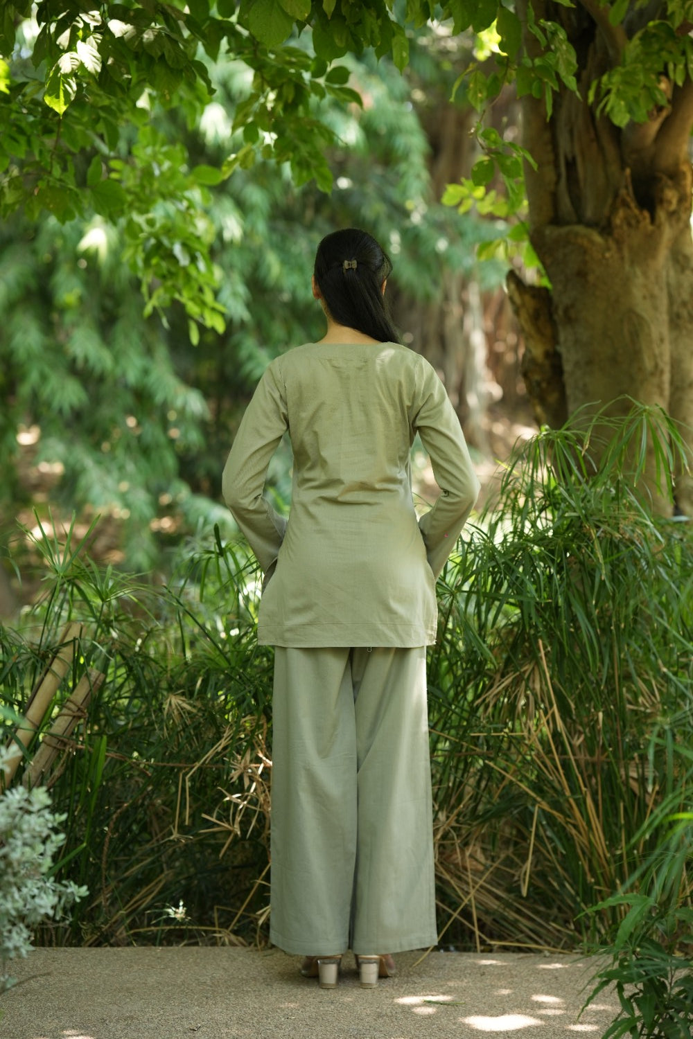 Olive Grey Solid V-Neck Kurti with Cotton Pants