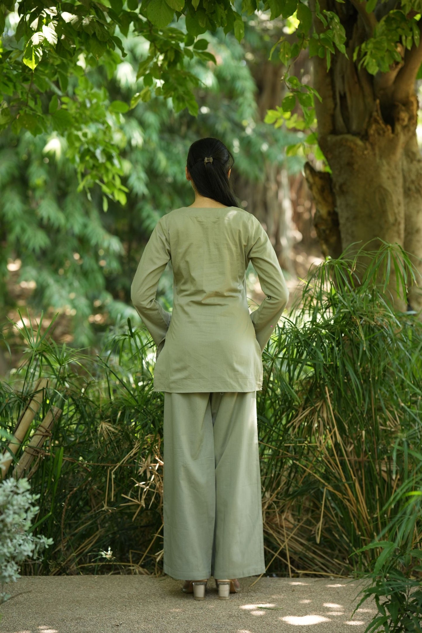 Olive Grey Solid V-Neck Kurti with Cotton Pants