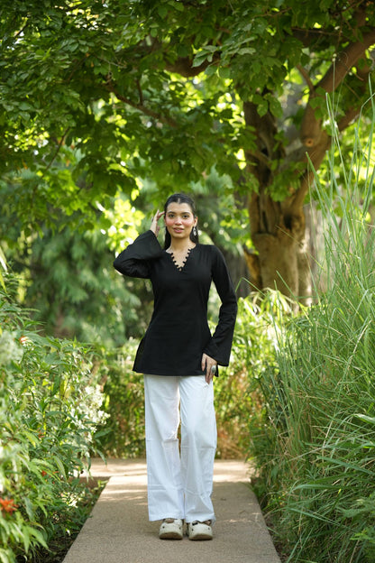 Black Solid Lupi Kurti