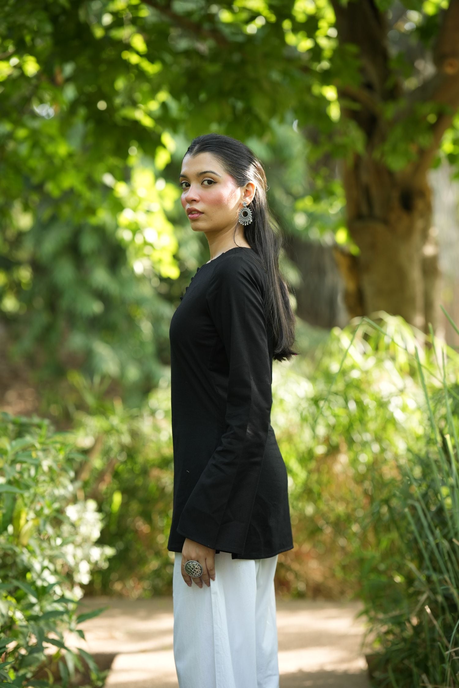 Black Solid Lupi Kurti