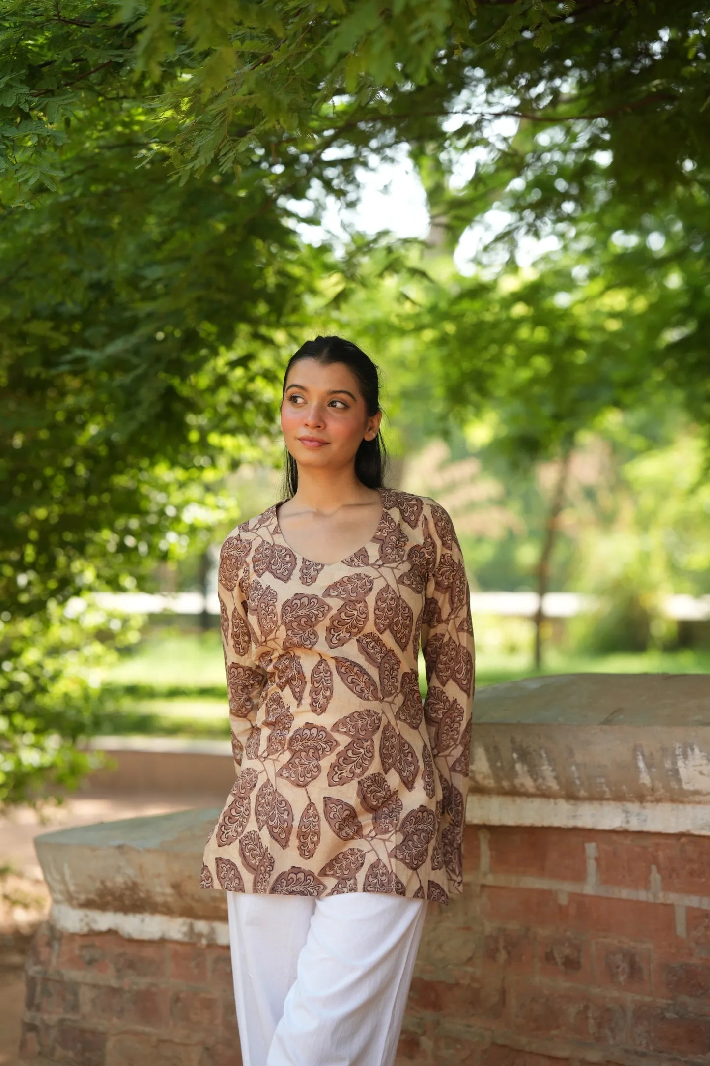 Beige Brown Leaf Print V-Neck Kurti