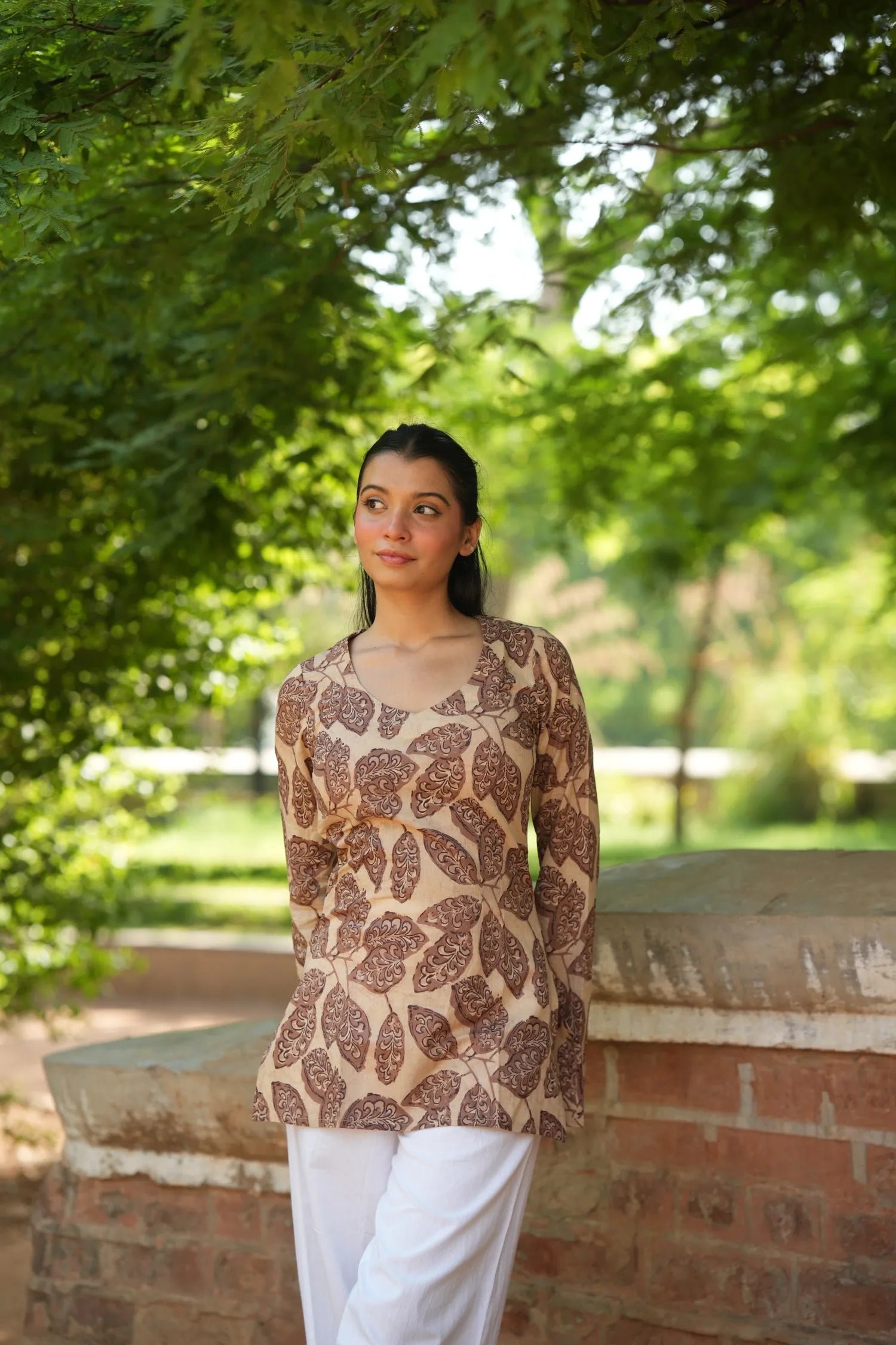 Beige Brown Leaf Print V-Neck Kurti