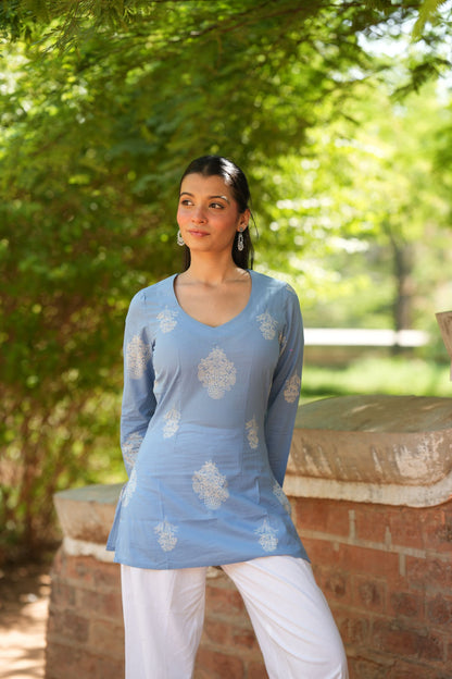 Blue Buta Print Bell Sleeve Kurti